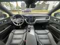 Volvo XC60 T6 AWD PLUG-IN HYBRIDE | PLUS DARK | PANO DAK | 19 Grijs - thumbnail 4