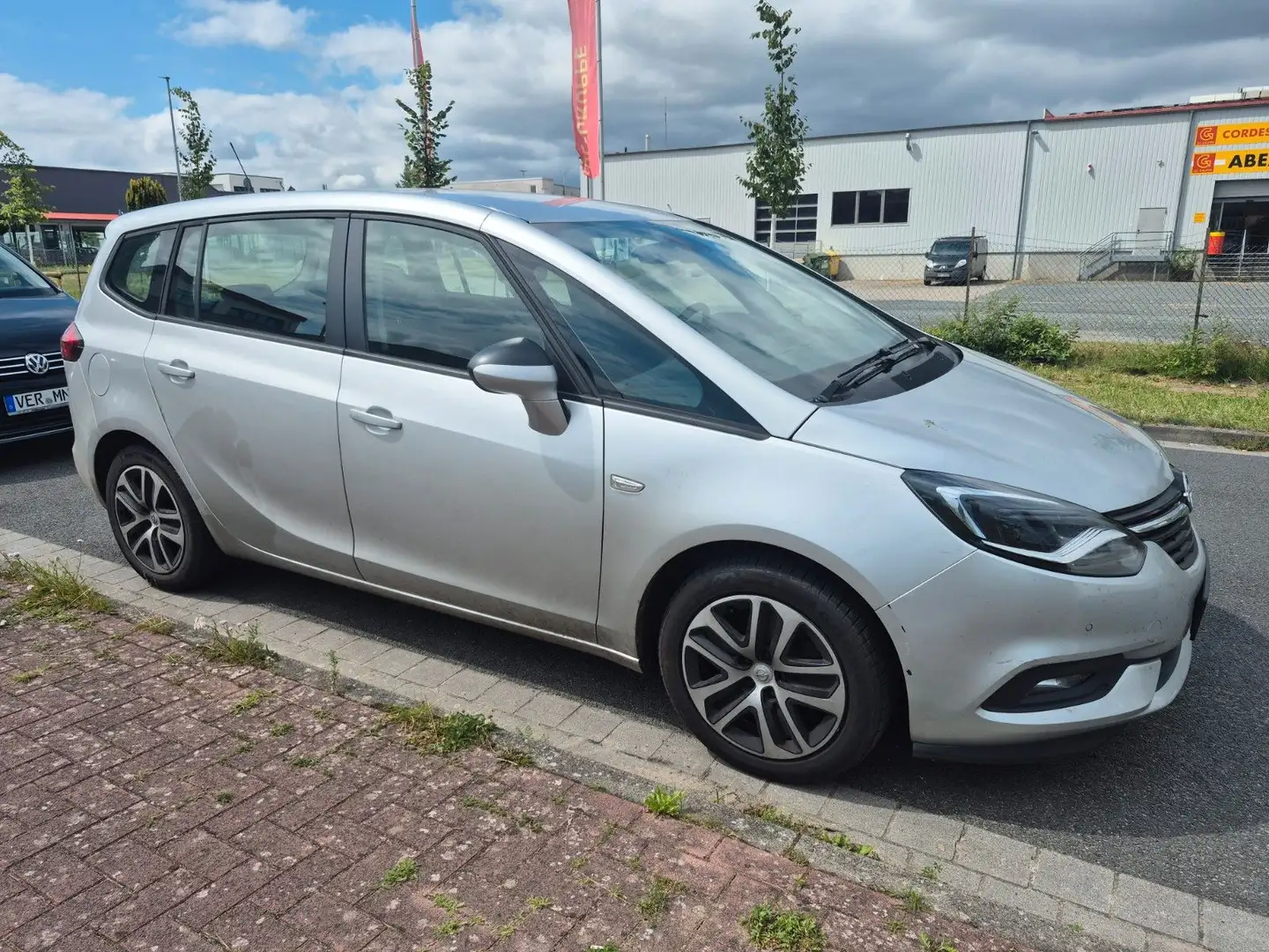 Opel Zafira C Business Edition Start/Stop Bi-Xenon Silber - 1