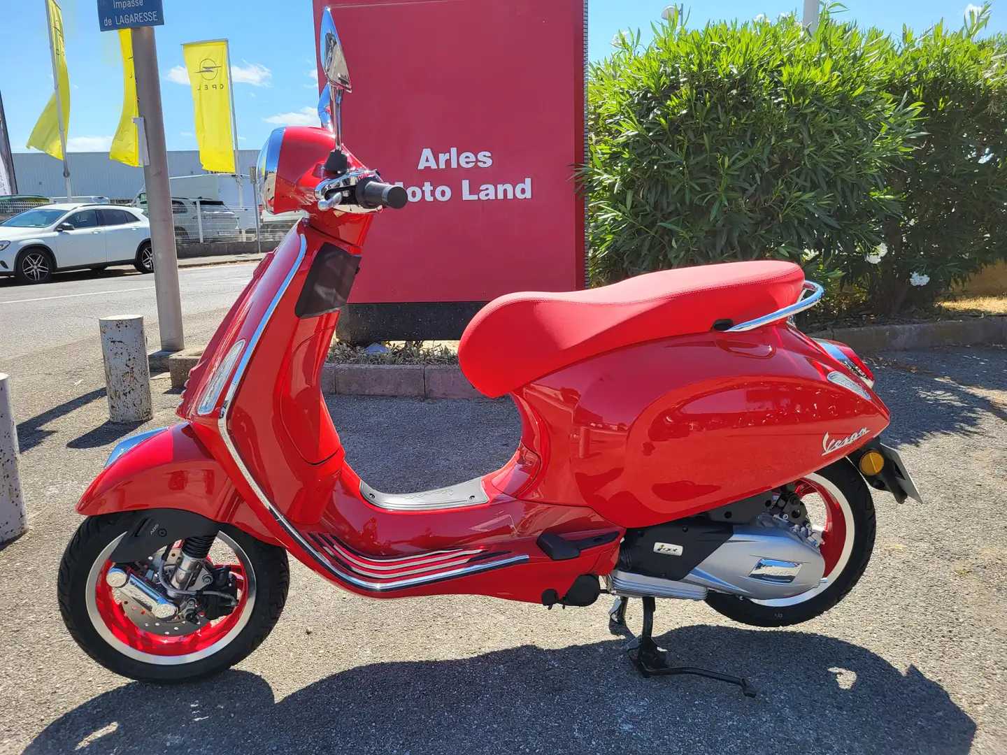 Vespa Primavera 125 Rouge - 1
