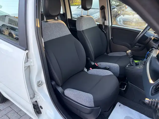 Fiat Panda view 12