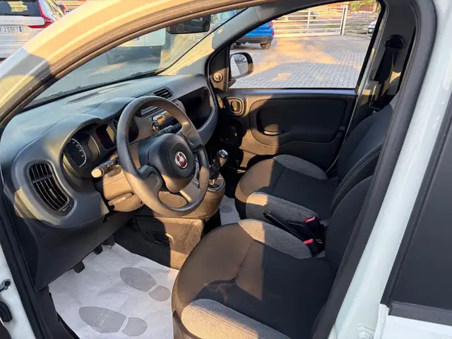 Fiat Panda view 8