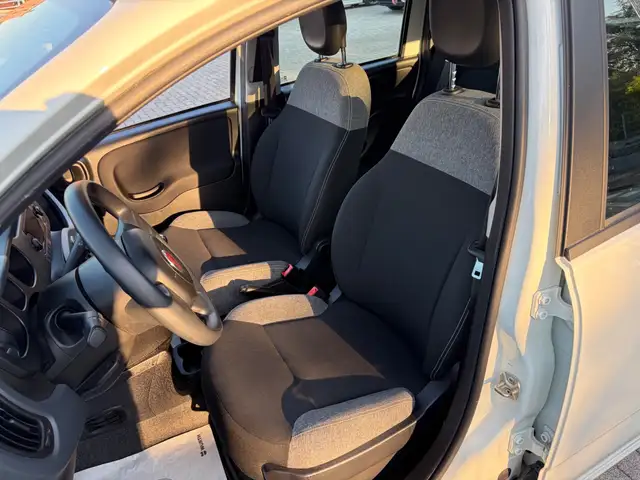 Fiat Panda view 9