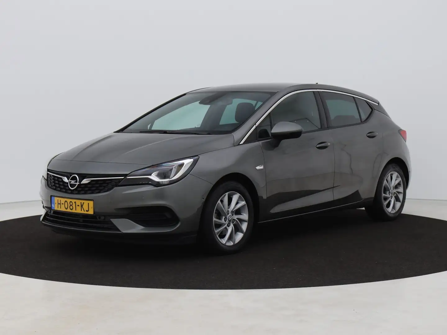 Opel Astra 1.2 Elegance | CAMERA | KEYLESS | STOEL- EN STUURV Grijs - 1