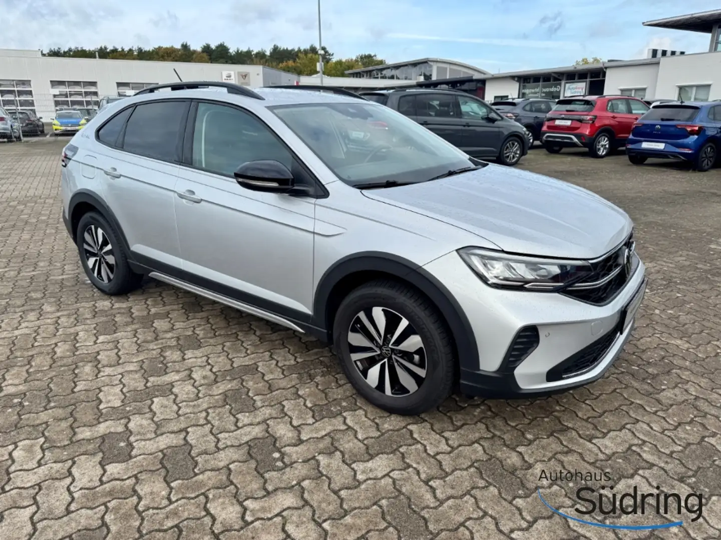 Volkswagen Taigo 1,0 TSI GOAL AHK LED ACC Rückfahrk. Silber - 2