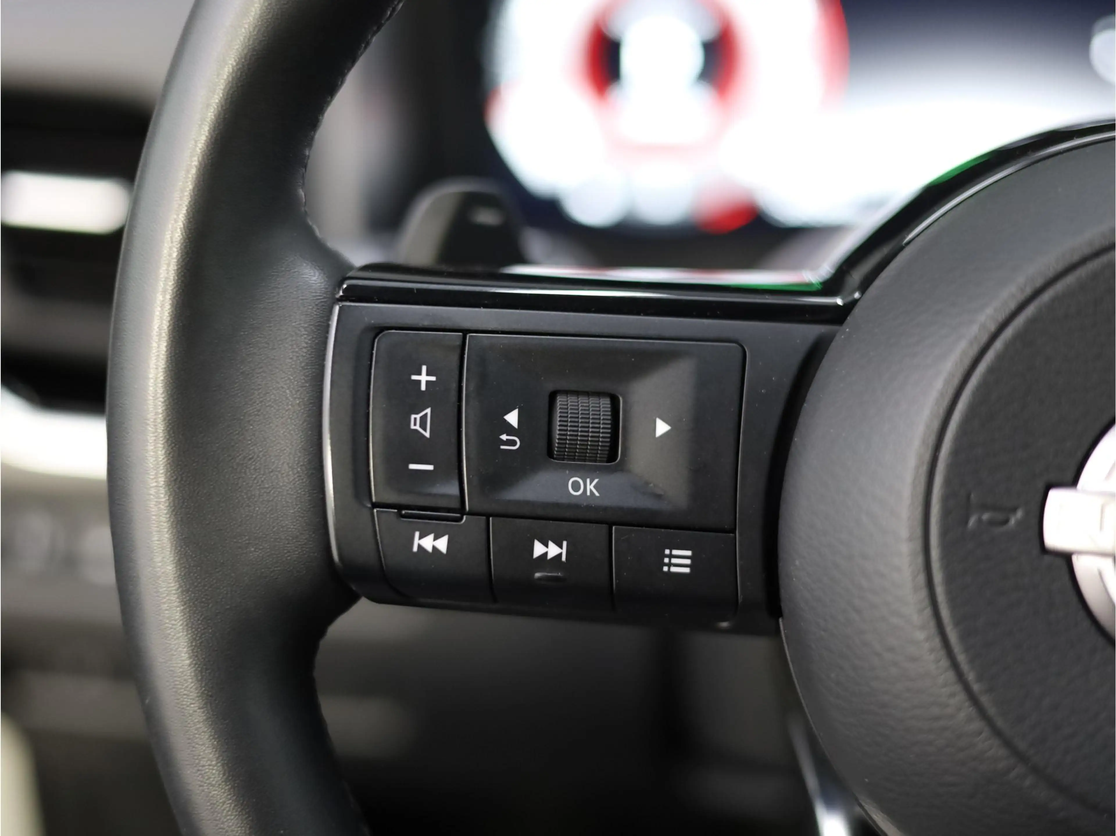 Nissan Qashqai 1.3 MHEV Xtronic N-Connecta | Stuur en Stoelverwar — photo 8