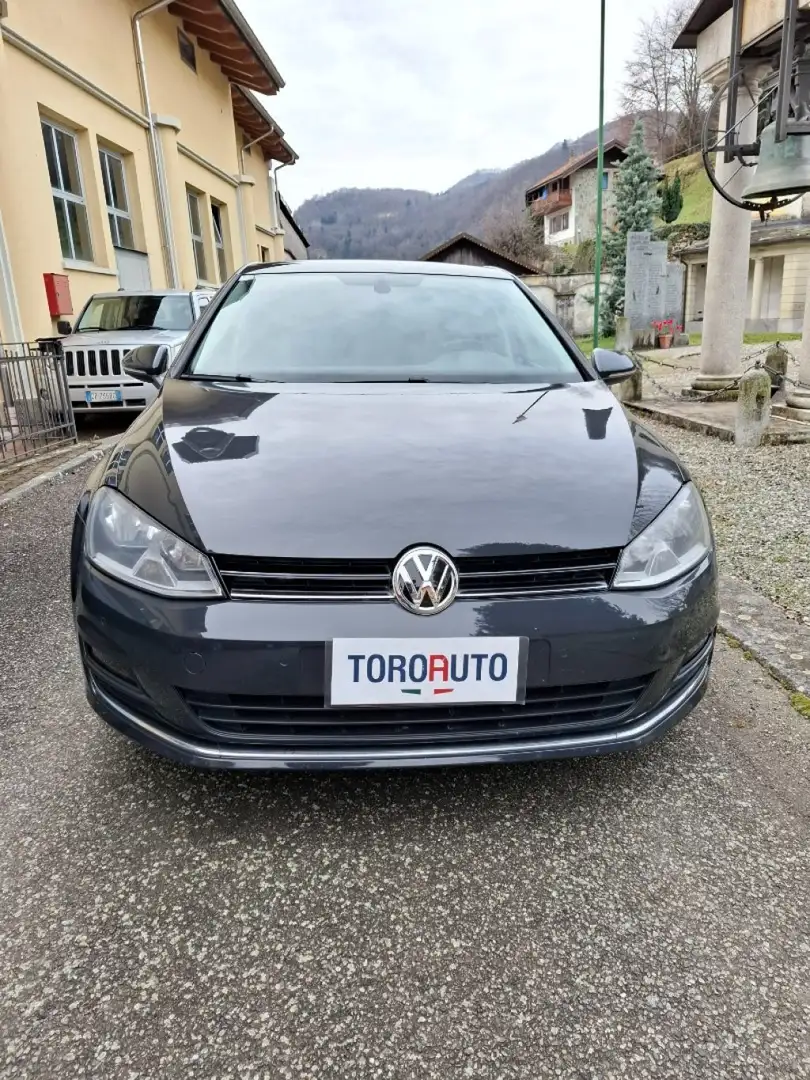 Volkswagen Golf 2.0 TDI 5p. Highline BlueMotion Technology Gris - 2