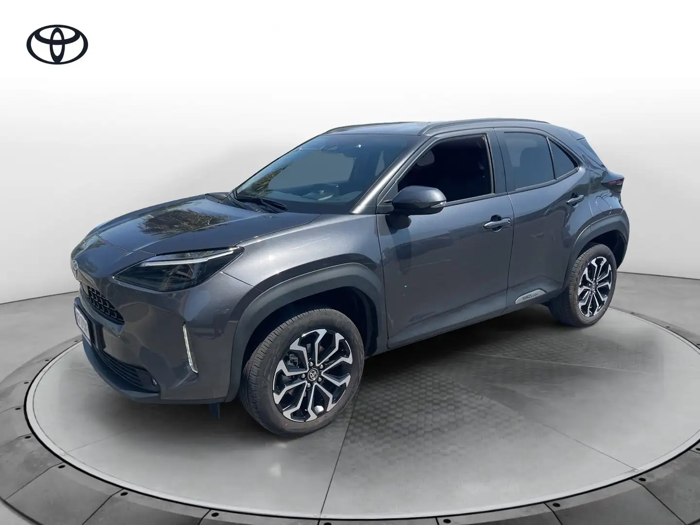 Toyota Yaris Cross Yaris Cross 1.5 Hybrid 5p. E-CVT Trend Gris - 1
