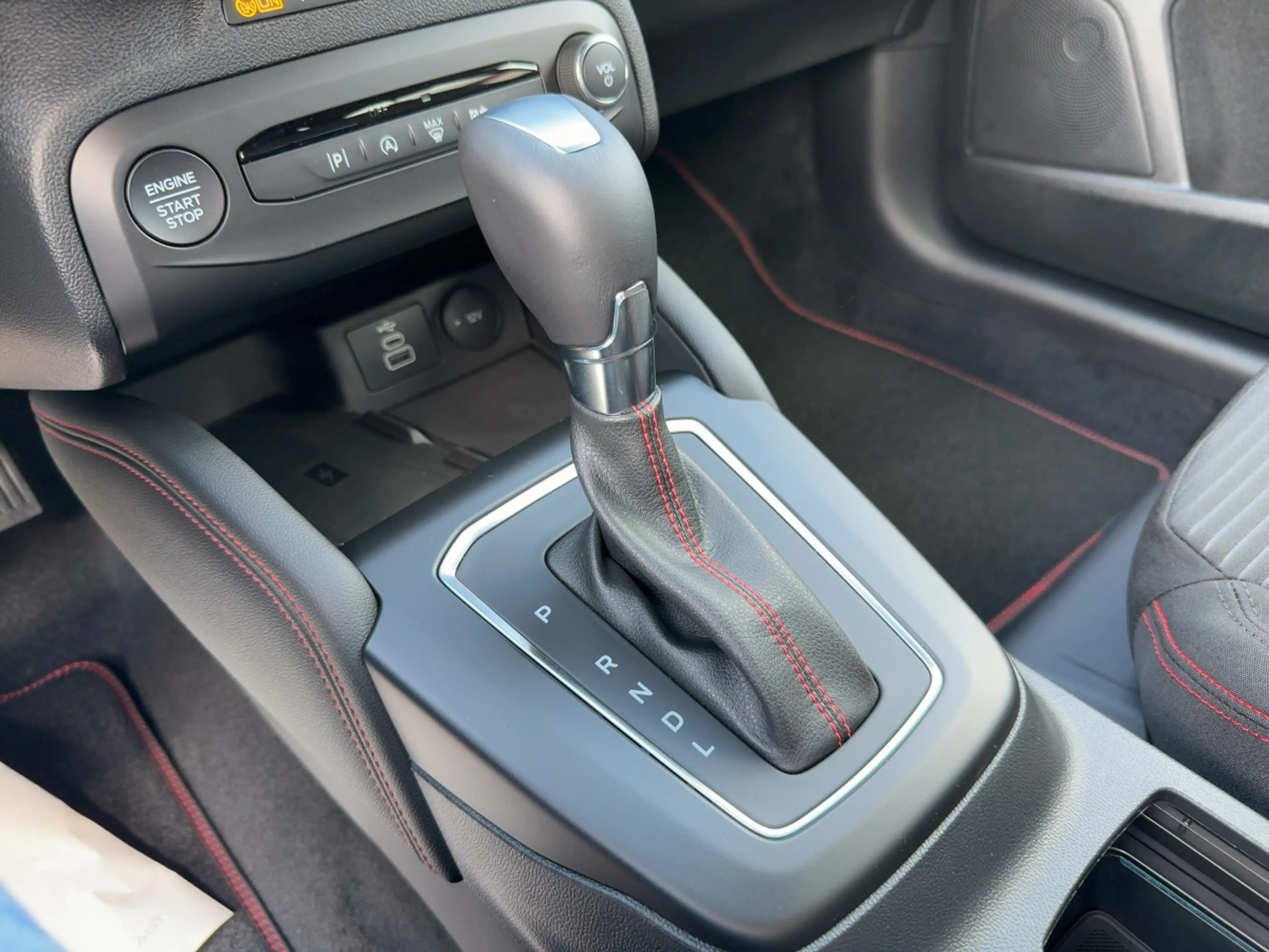 Ford Focus ST-Line X LED+Navi+Kamera+Winterpaket — photo 15