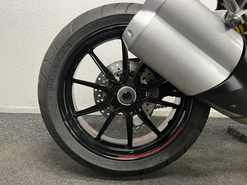 Ducati Monster 1100 - foto 8