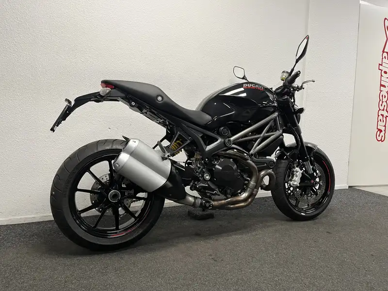Ducati Monster 1100 - foto 5