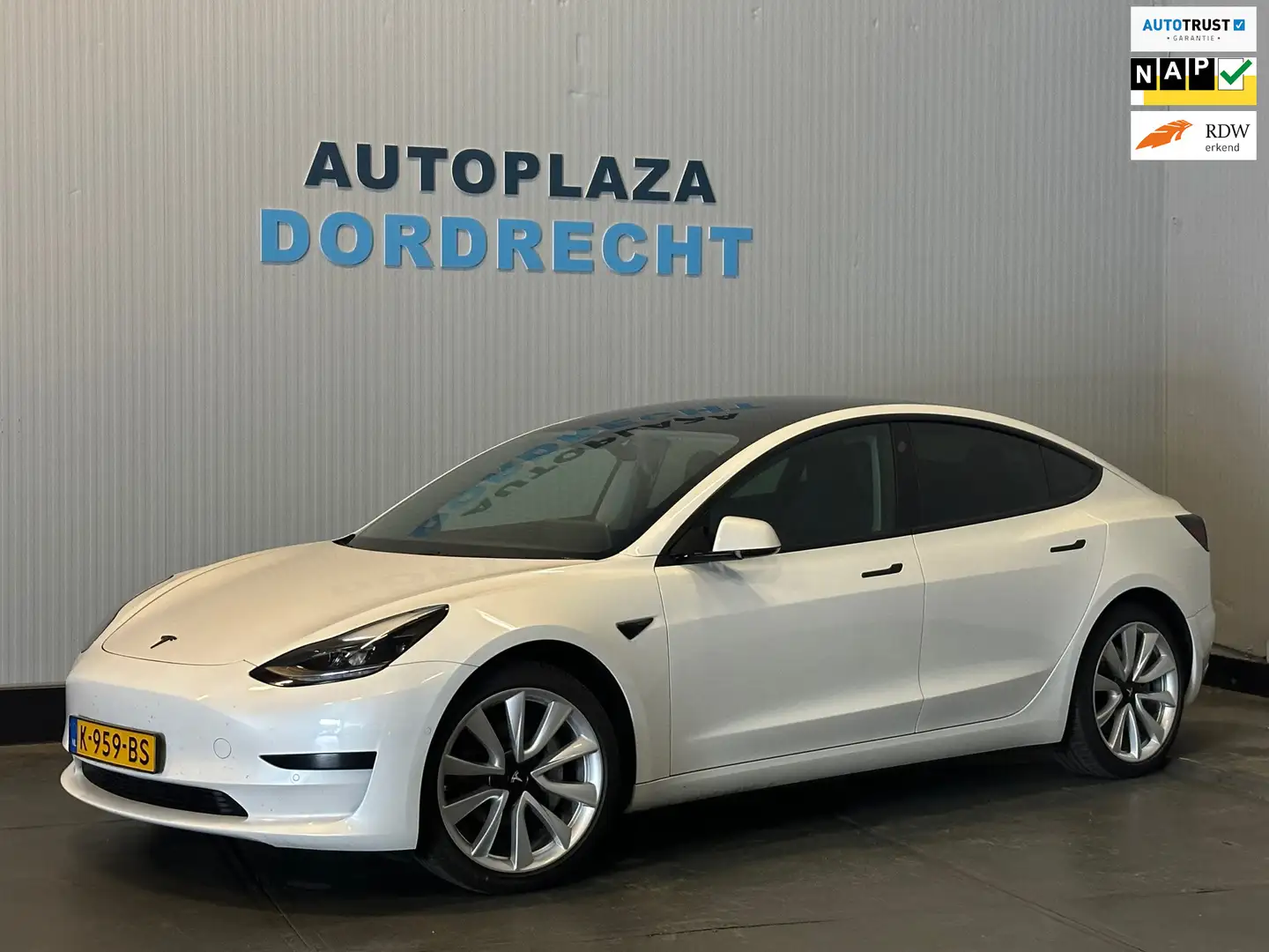 Tesla Model 3 Standard RWD Plus 60 kWh Wit - 1