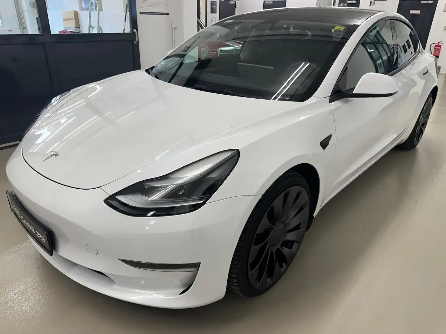 Tesla Model 3 Performance Dual AWD Weiß - 1