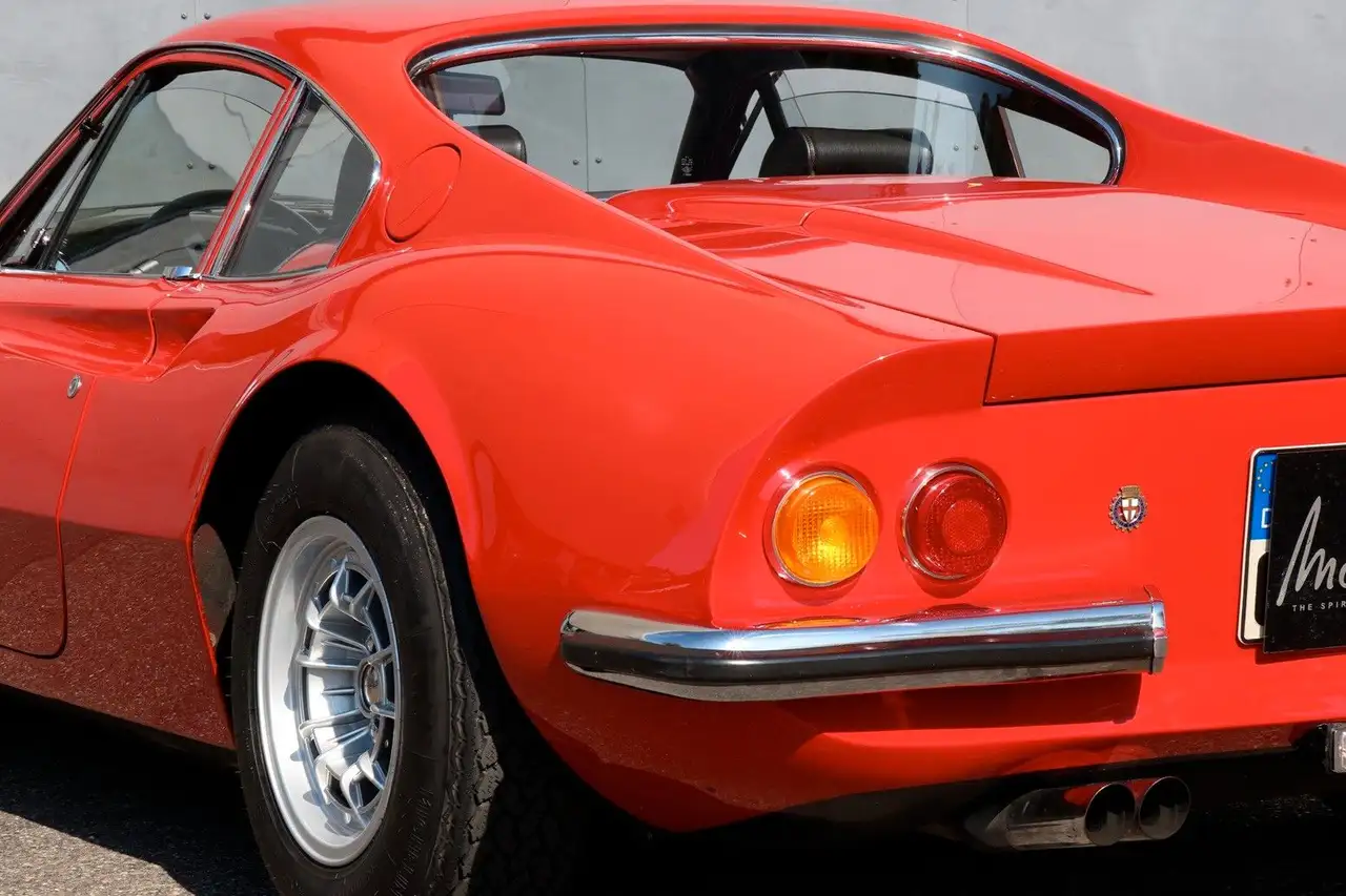 Ferrari 246 Dino GT "Matching Numbers + Colors", foto 11