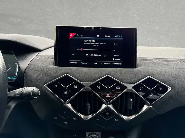 DS Automobiles DS 3 Crossback view 12