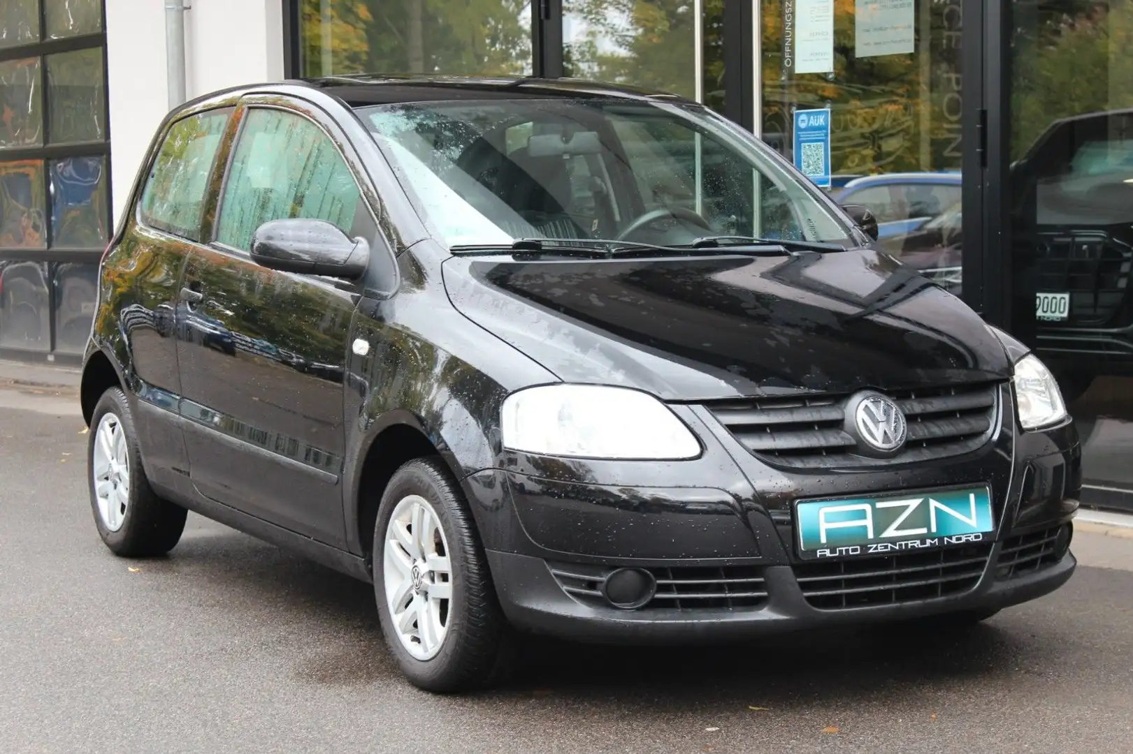 Volkswagen Fox 1.2 mit Glasschiebedach Negro - 2