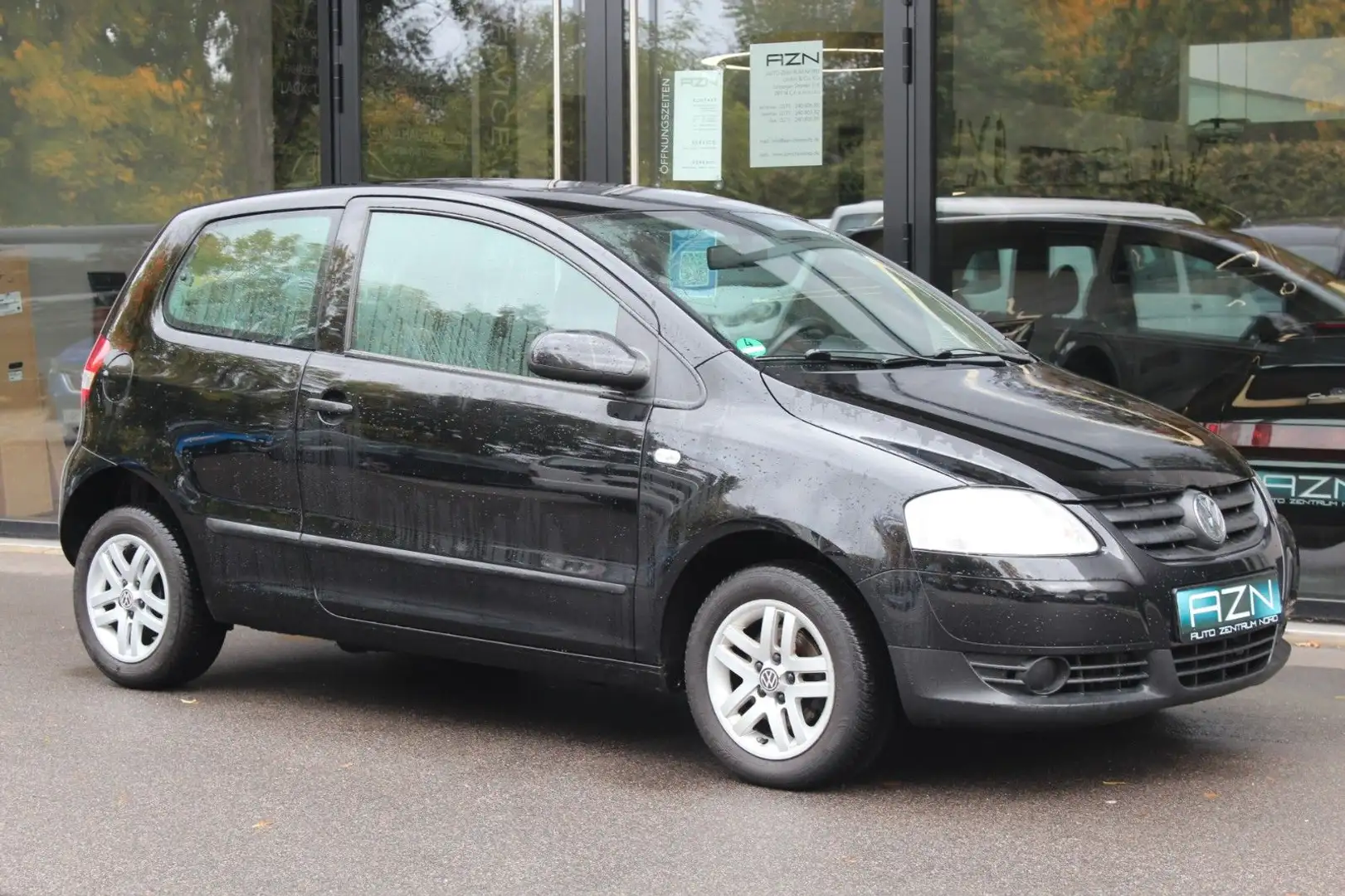 Volkswagen Fox 1.2 mit Glasschiebedach Negro - 1