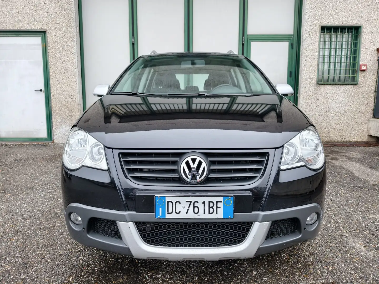Volkswagen Polo CROSS 1.4 BENZINA 5 PORTE NEOPATENTATI ANNO 2006 Noir - 2