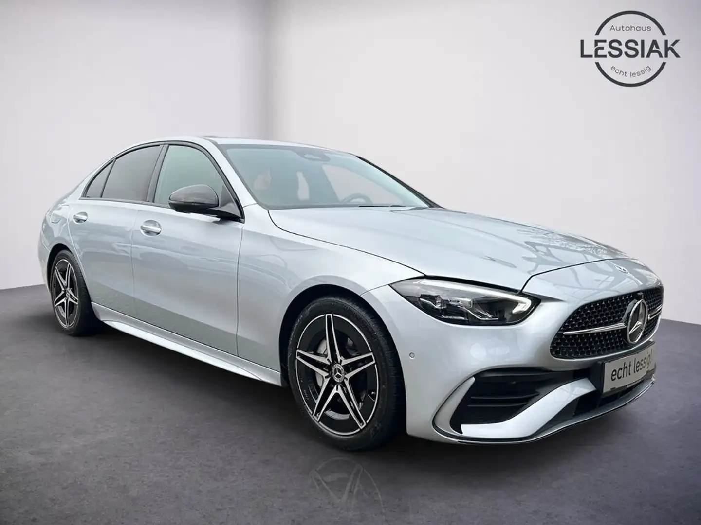 Mercedes-Benz C 200 d | AMG | Night | PP + 360° Kamera | Ambient Plateado - 2