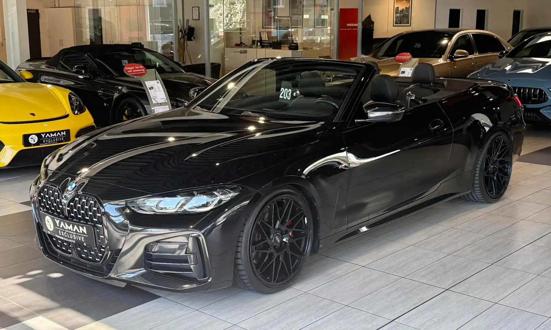 BMW 440 d xDrive Cabrio*HuD*SitzKlima*Standheizung* Noir - 1