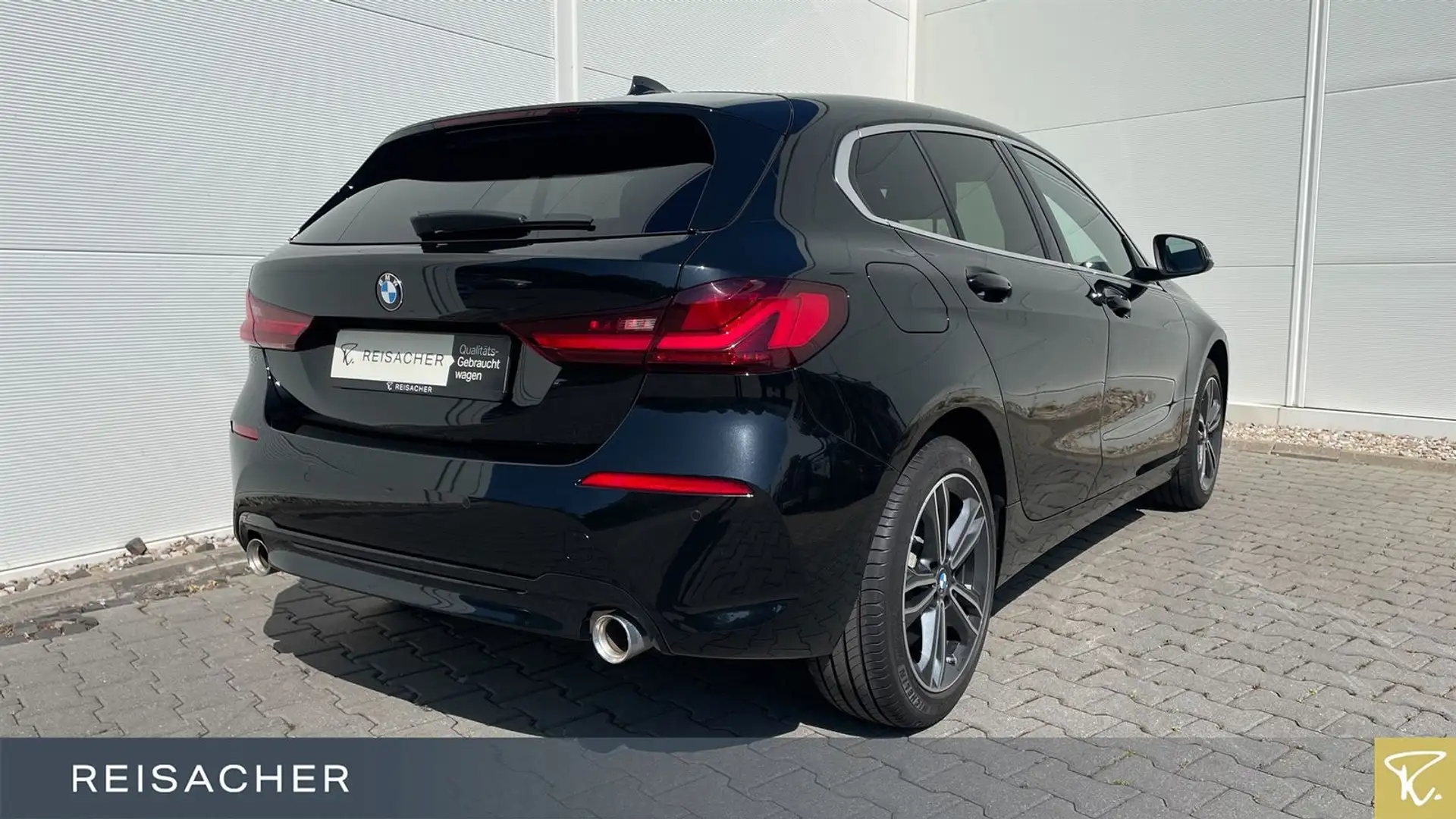 BMW 120 i Aut.Sport Line,LCPro.ACC,HuD,adLED,Keyless Schwarz - 2