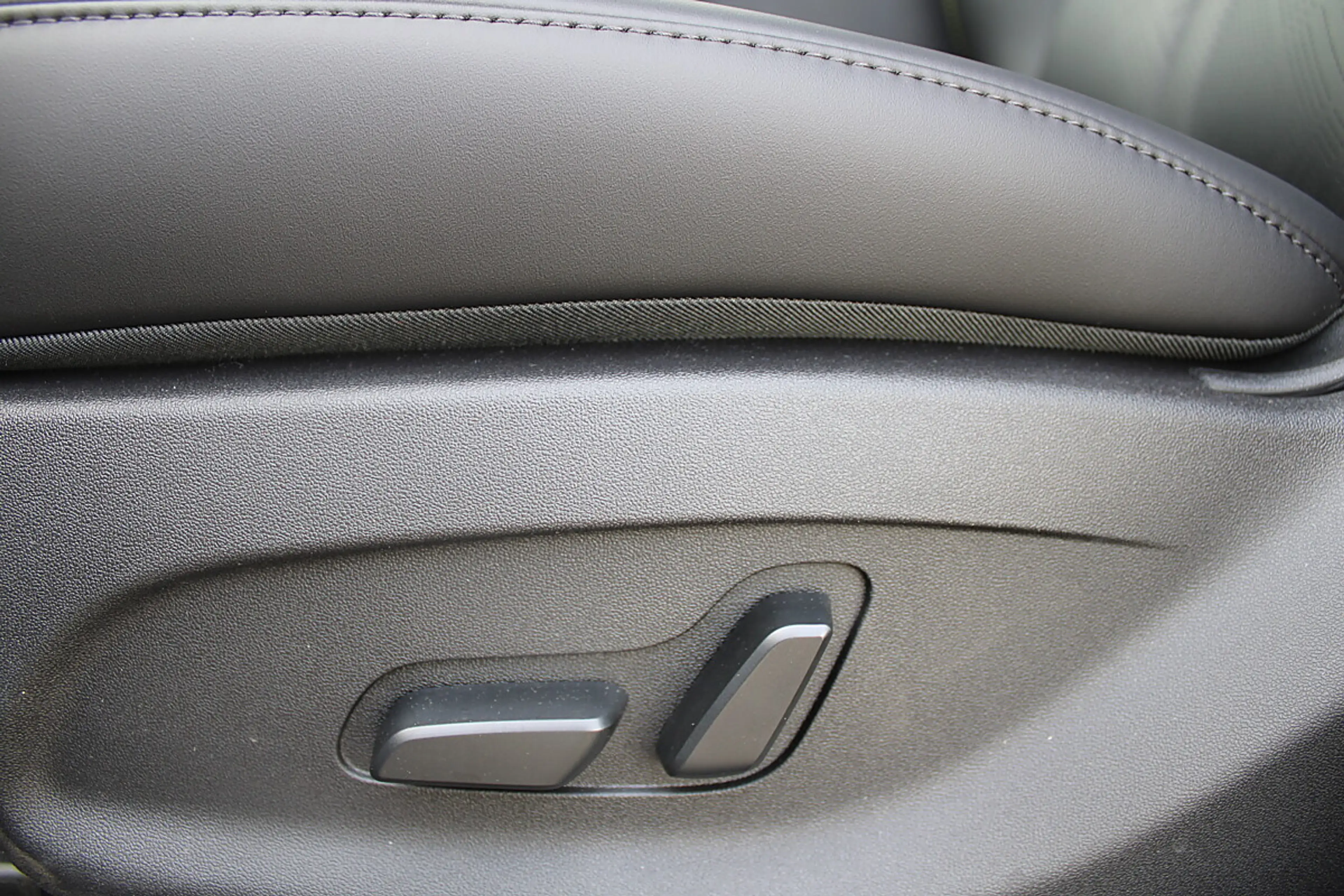 BYD Atto 2 Atto2 DM-i PHEV 18kWh Boost Österreich Paket — photo 12