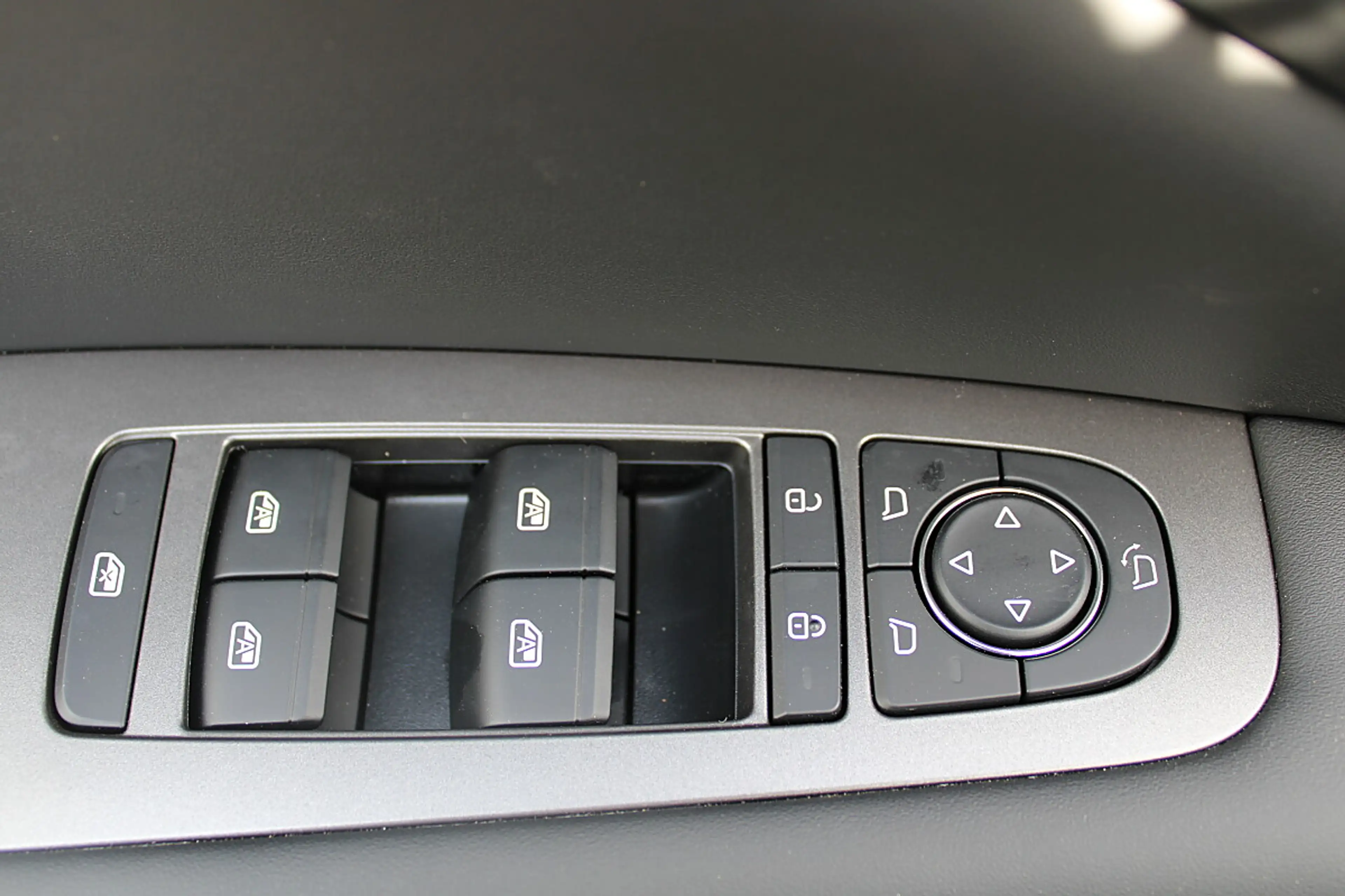 BYD Atto 2 Atto2 DM-i PHEV 18kWh Boost Österreich Paket — photo 11