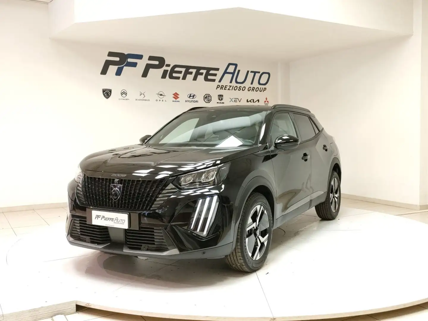 Peugeot 2008 Allure PureTech 100 S&S Nero - 1