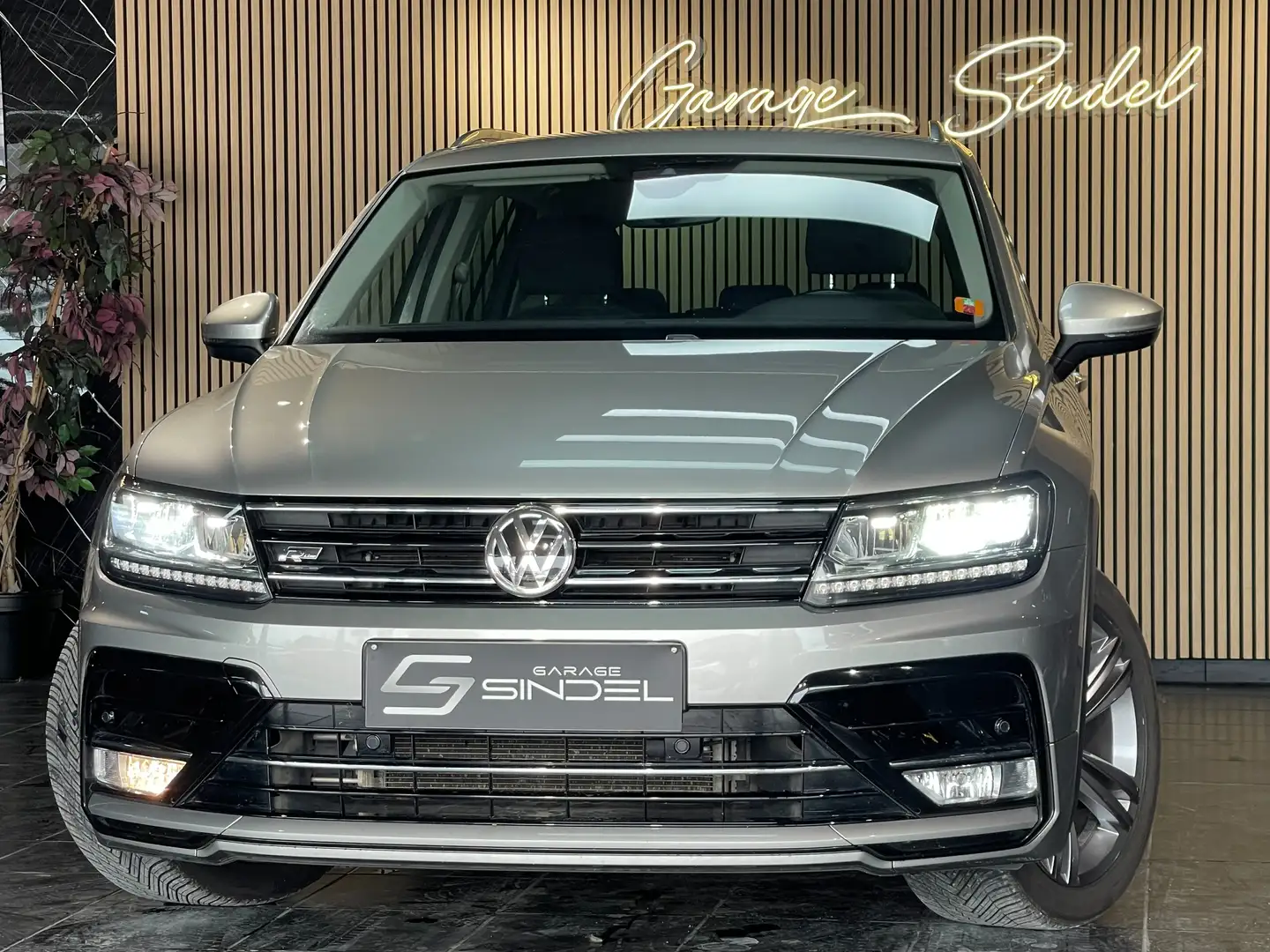 Volkswagen Tiguan 1.4 TSI*R-LINE*GARANTIE 1AN*1ER MAIN Gris - 1