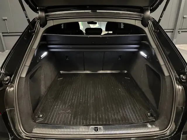 Audi A4 view 30
