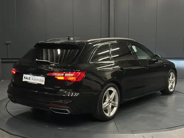 Audi A4 Avant view 5