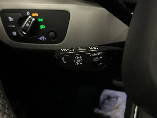 Audi A4 view 18