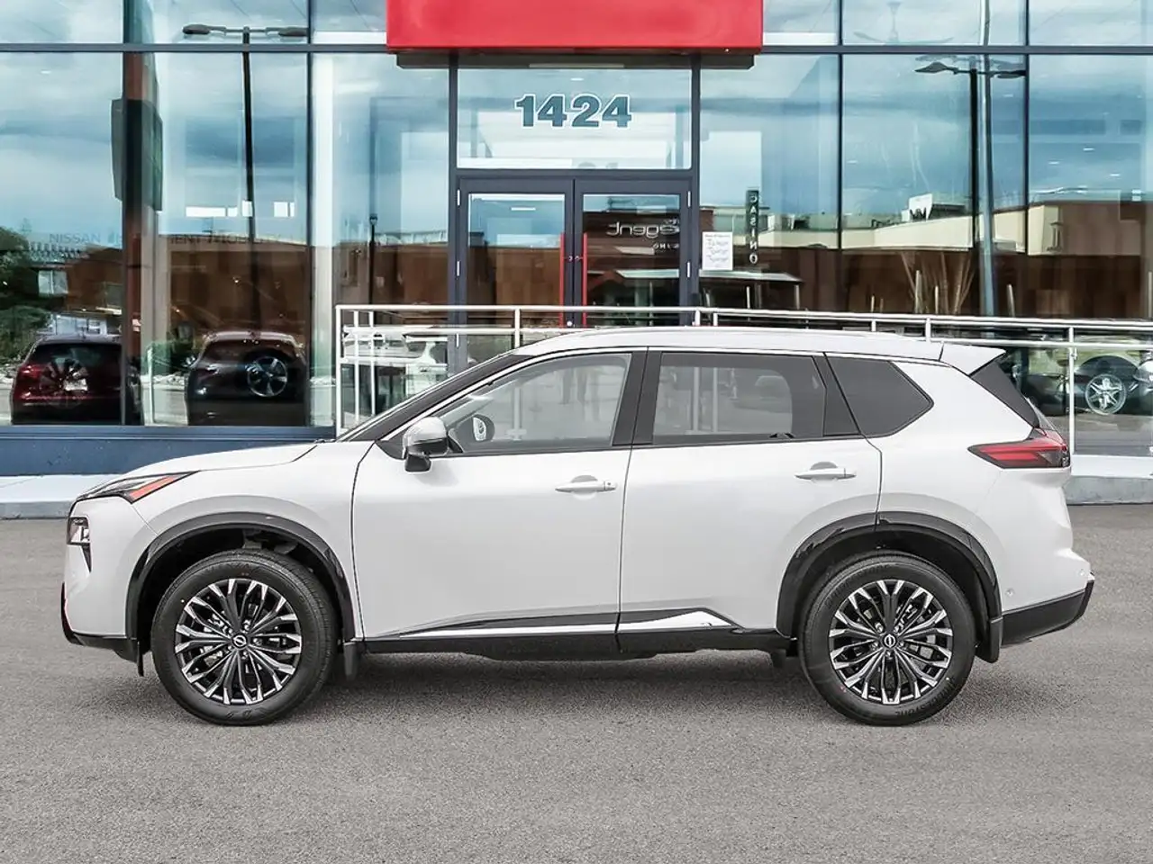 Nissan Rogue снимка Nissan Rogue