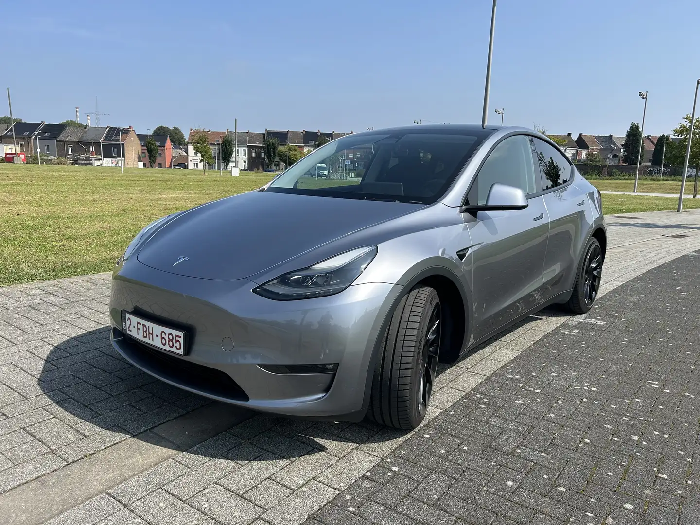Tesla Model Y 72.5 kWh Dual Motor Long Range (324 kW) - 1