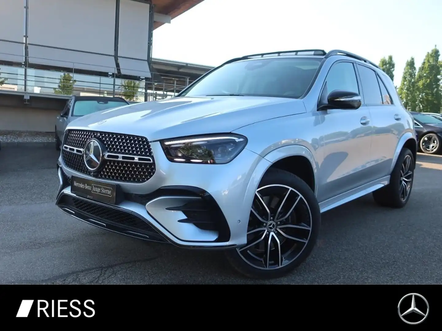 Mercedes-Benz GLE 450 d 4MATIC AMG SPORT PANO AIRMATIC AHK BURM Silber - 1