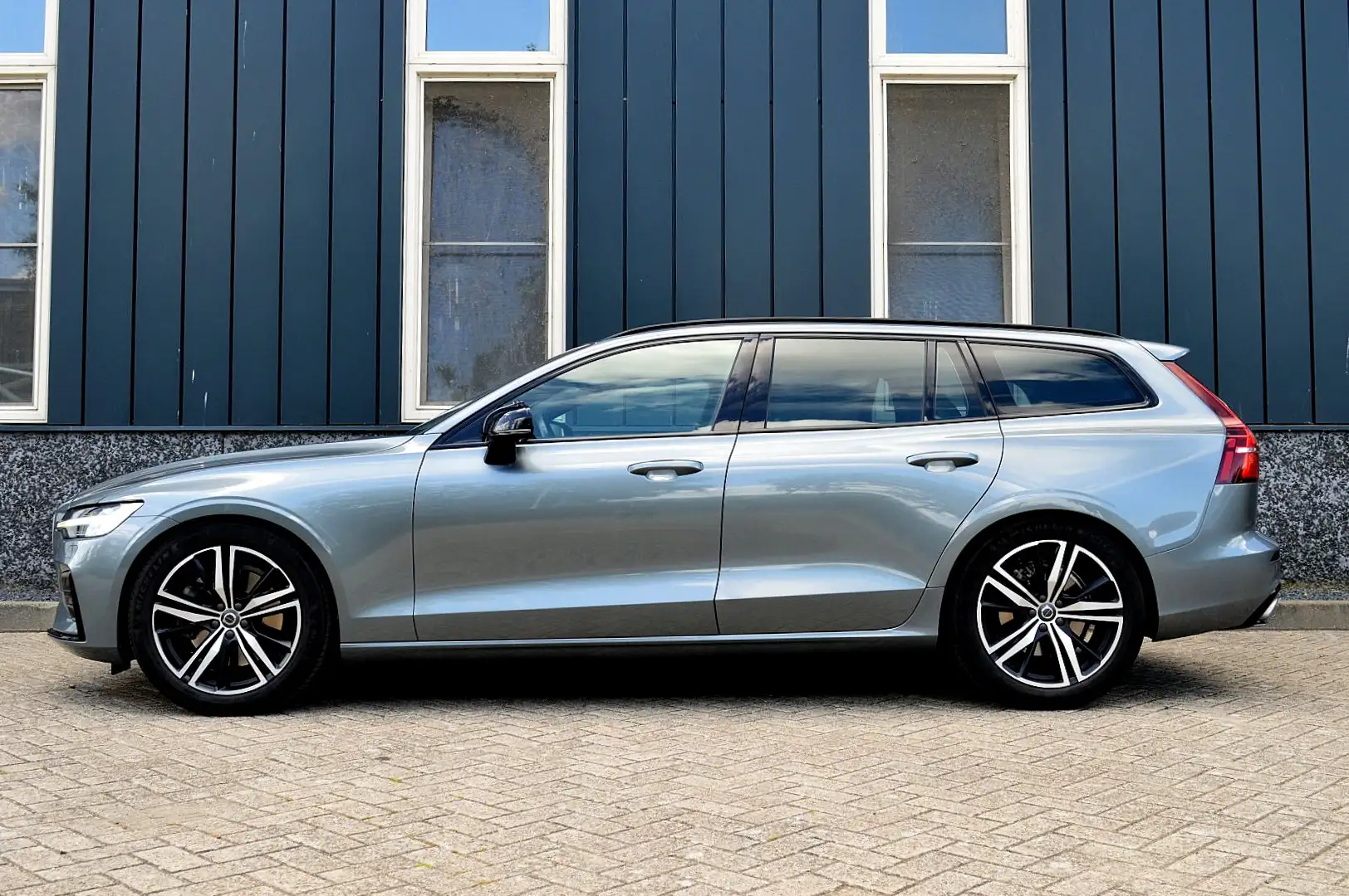 Volvo V60 2.0 T5 R-Design Rijklaarprijs-Garantie Leder Led A Szary - 2
