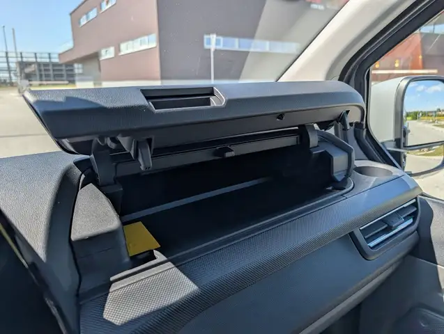 Ford Transit Custom DK 2,0 EcoBlue L2H1 320 Limited Aut. 6 Sitze, A... Ansicht 42