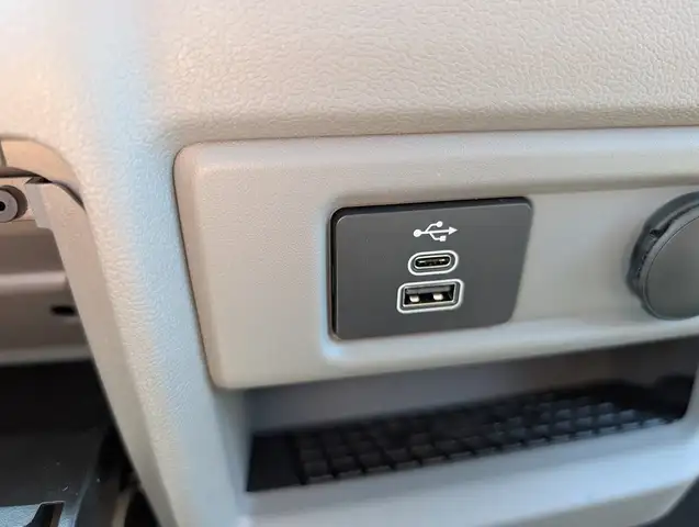 Ford Transit Custom DK 2,0 EcoBlue L2H1 320 Limited Aut. 6 Sitze, A... Ansicht 41