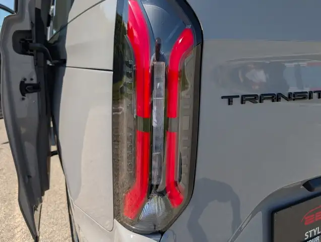 Ford Transit Custom DK 2,0 EcoBlue L2H1 320 Limited Aut. 6 Sitze, A... Ansicht 36