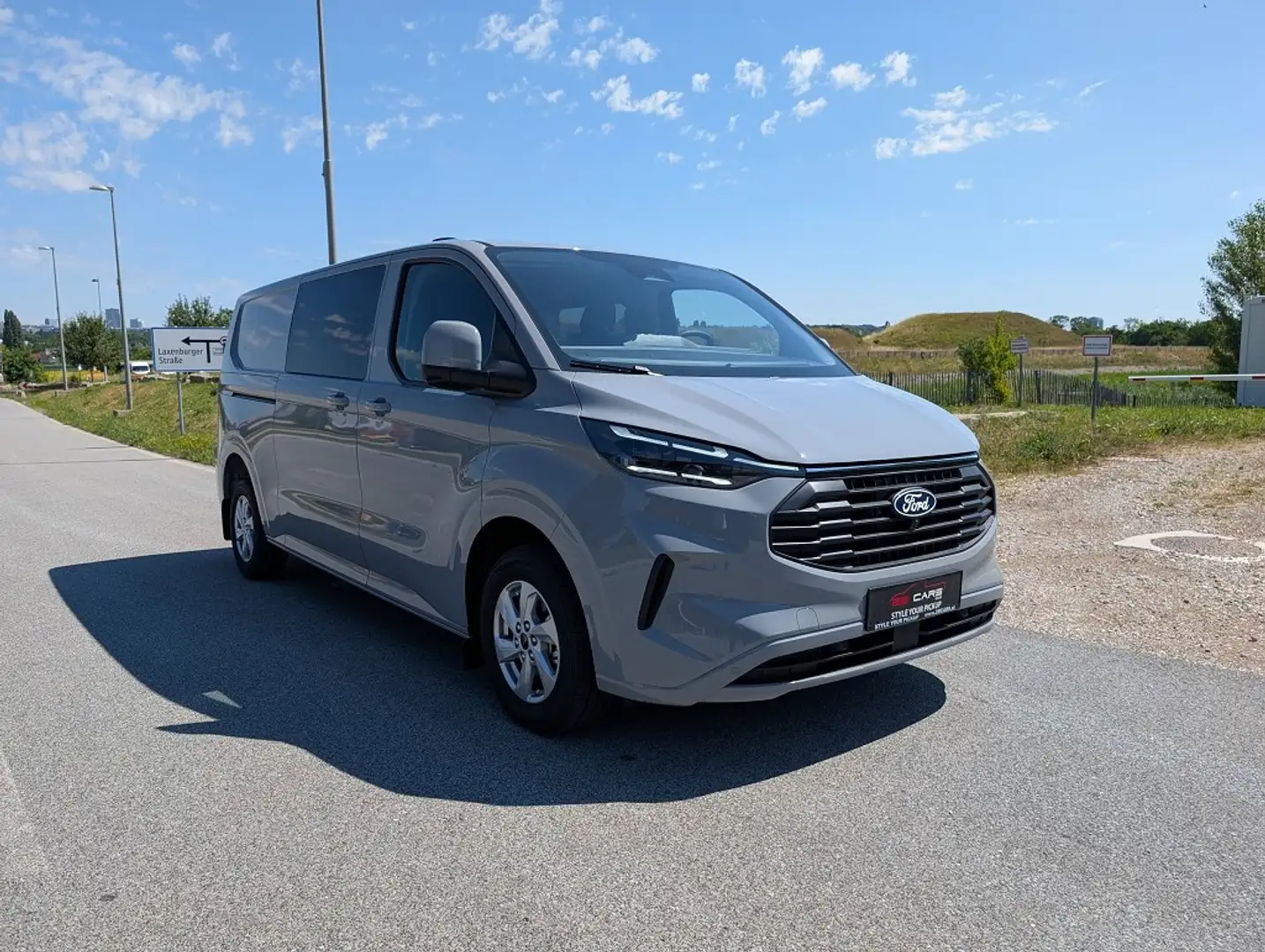 Ford Transit Custom DK 2,0 EcoBlue L2H1 320 Limited Aut. 6 Sitze, A... Grau - 2