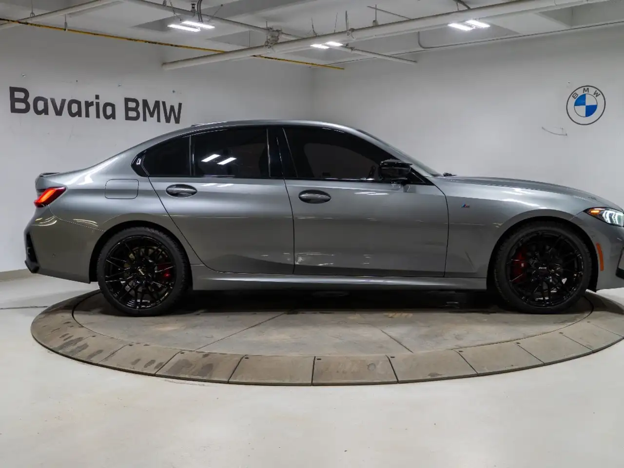 BMW 3 Series photo BMW 3 Series