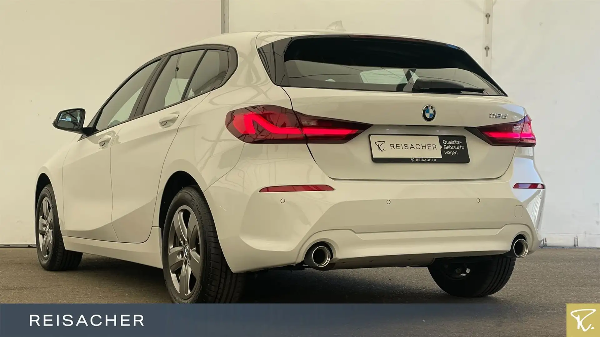 BMW 118 d A Advantage LCPro LED SHZ PDC HiFi 16"LM Weiß - 2