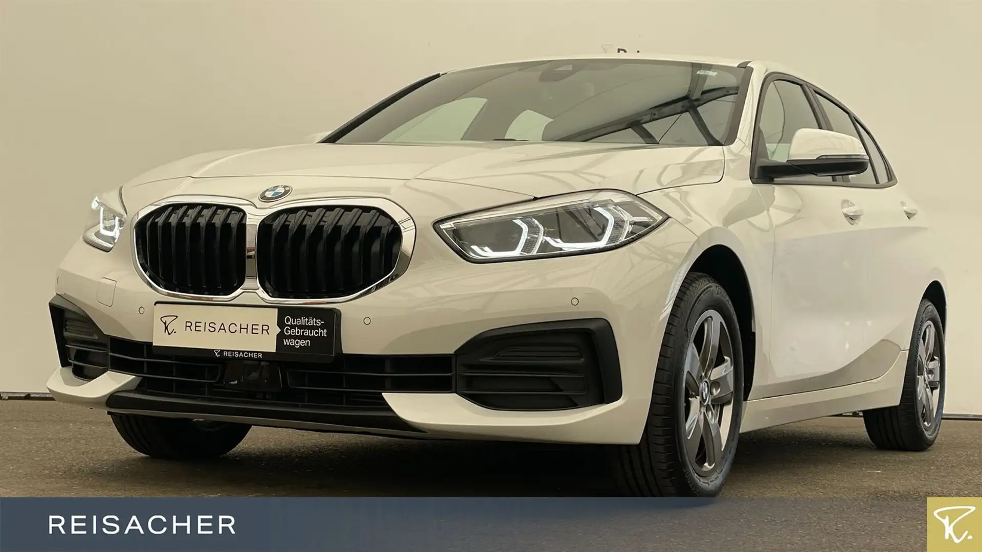 BMW 118 d A Advantage LCPro LED SHZ PDC HiFi 16"LM Weiß - 1