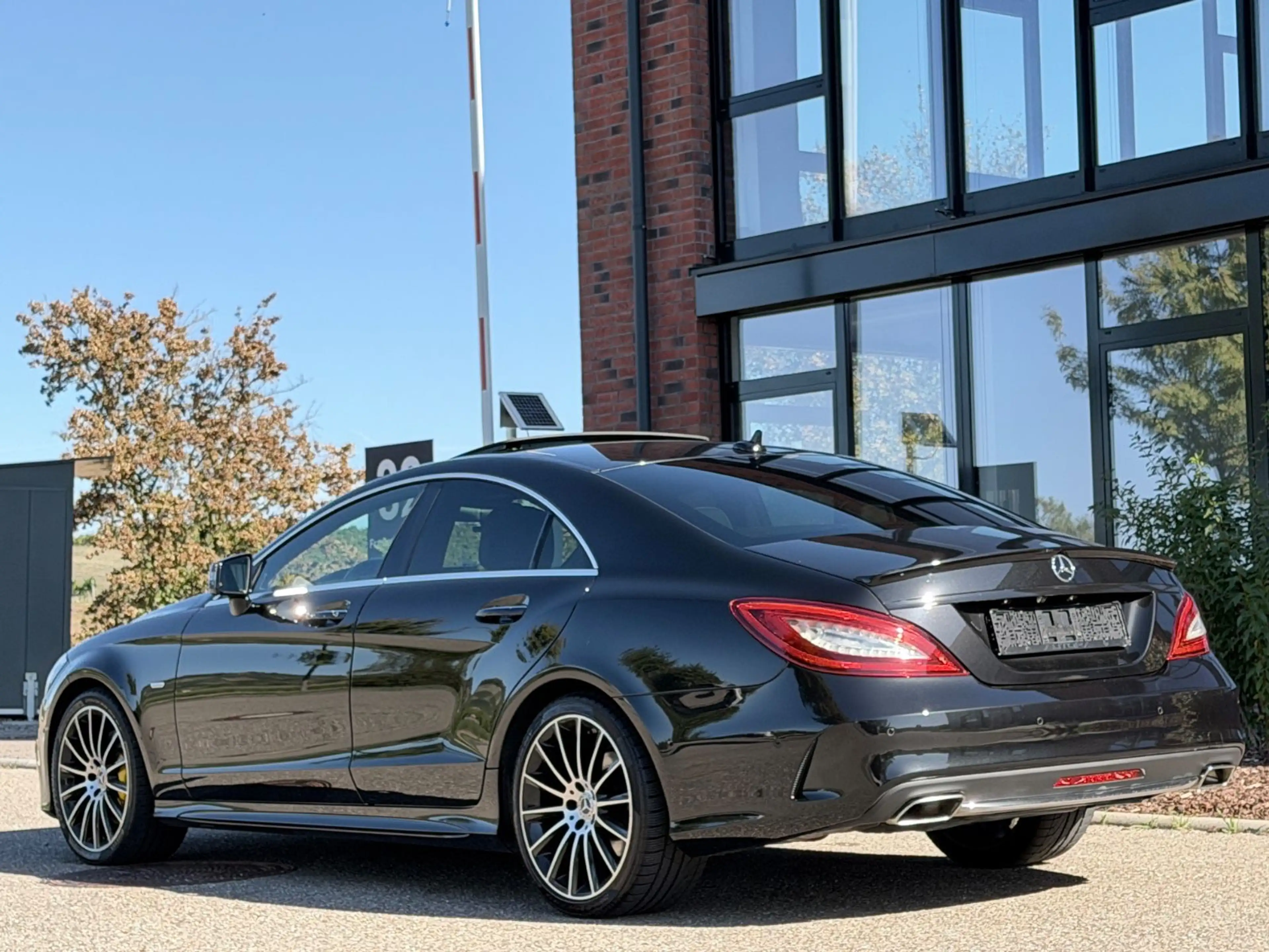Mercedes-Benz CLS 350 d BlueTec 4Matic Final Edition VOLL AMG — photo 14