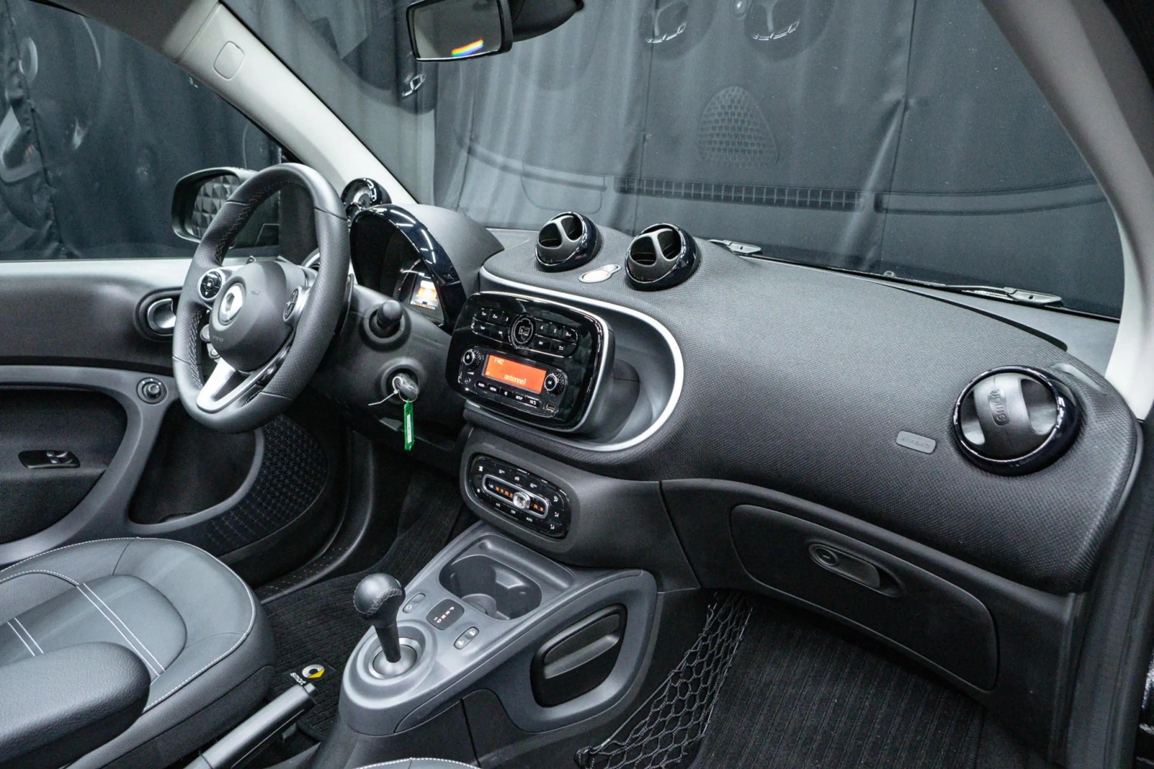 smart forTwo turbo Cabrio 8tKM Leder SportPaket — photo 15
