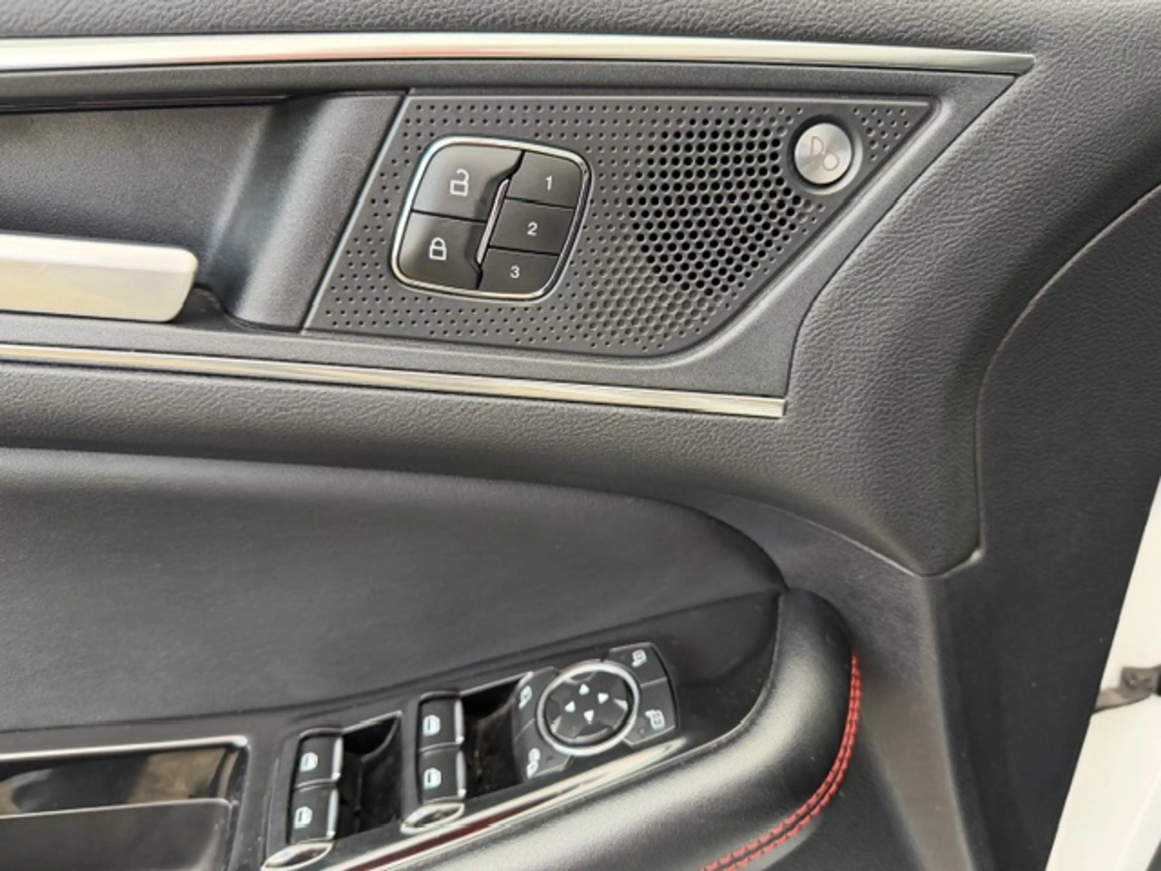 Ford Edge Edge 2.0 TDCi EcoBlue AWD ST-Line — photo 13