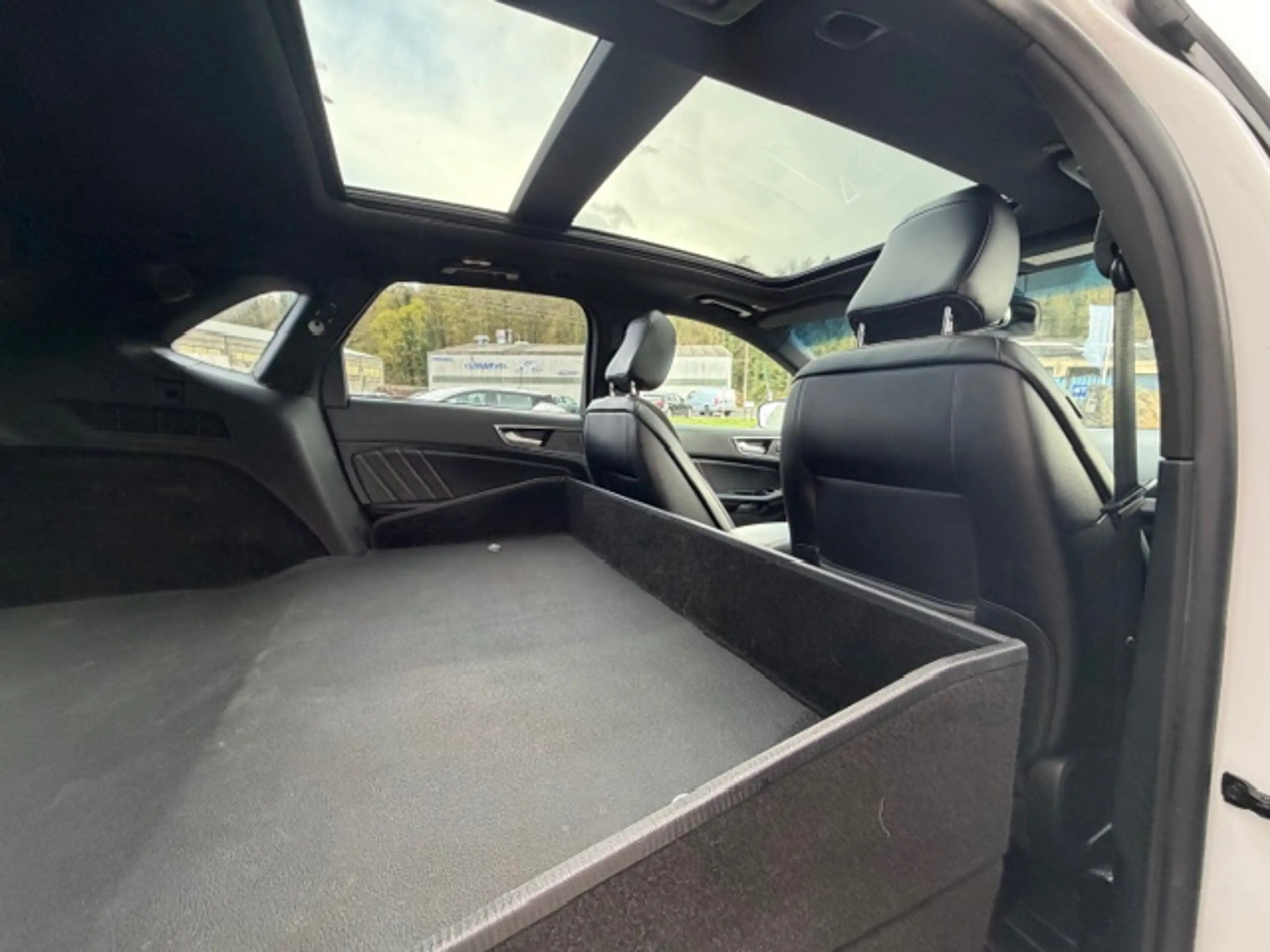 Ford Edge Edge 2.0 TDCi EcoBlue AWD ST-Line — photo 5