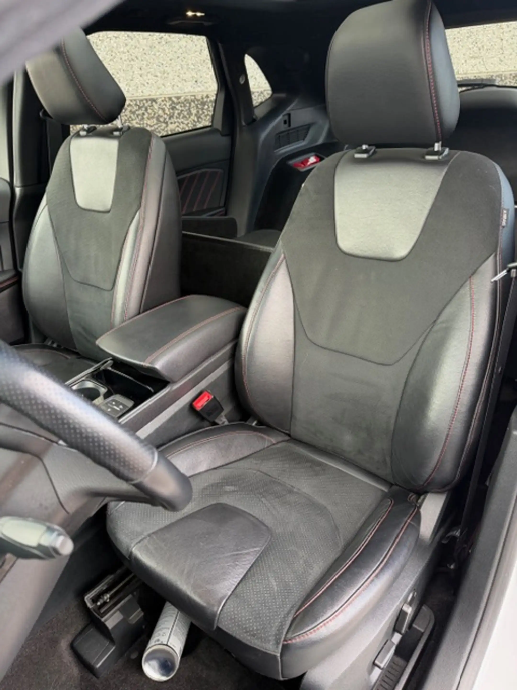 Ford Edge Edge 2.0 TDCi EcoBlue AWD ST-Line — photo 14