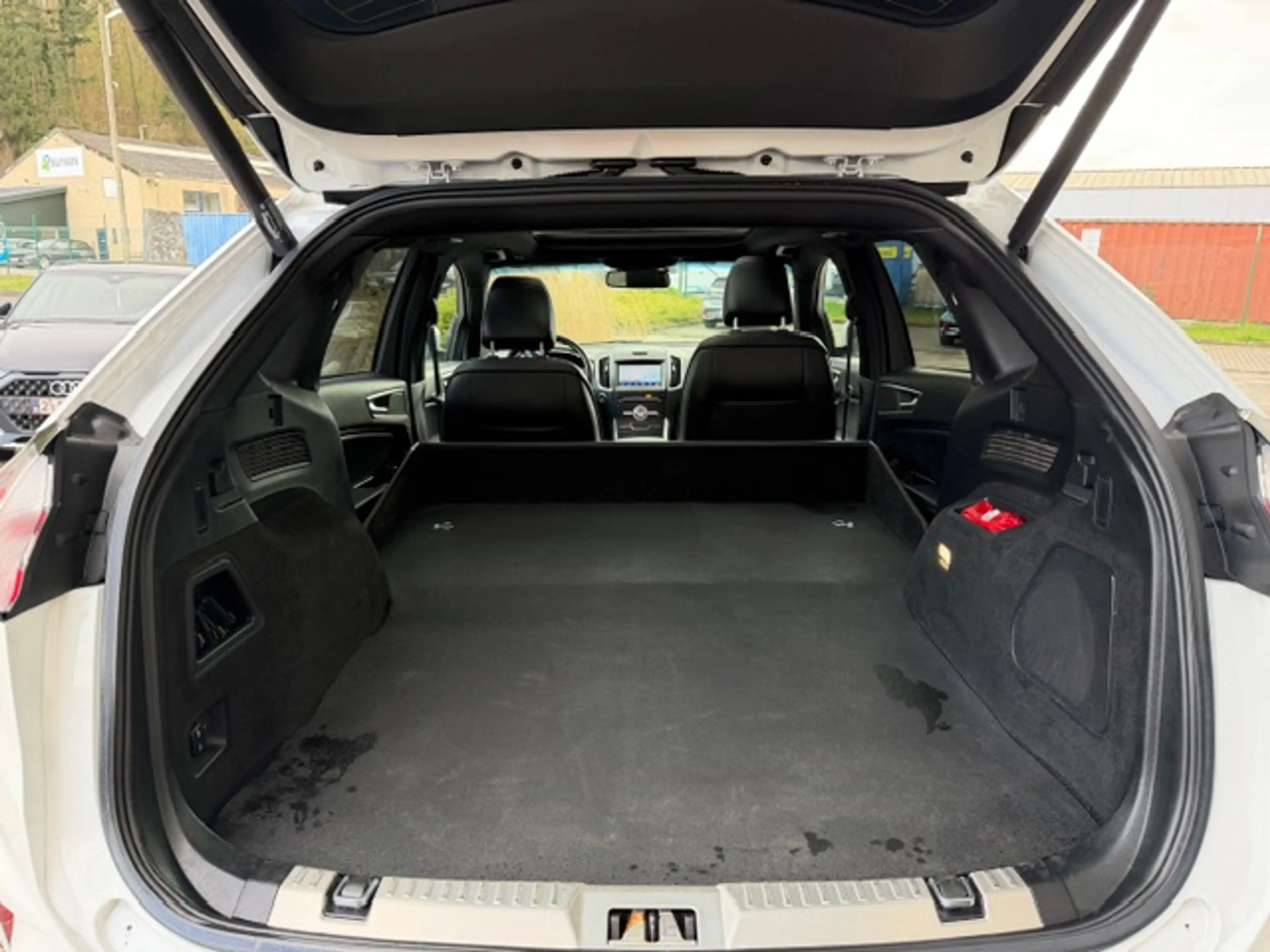Ford Edge Edge 2.0 TDCi EcoBlue AWD ST-Line — photo 10