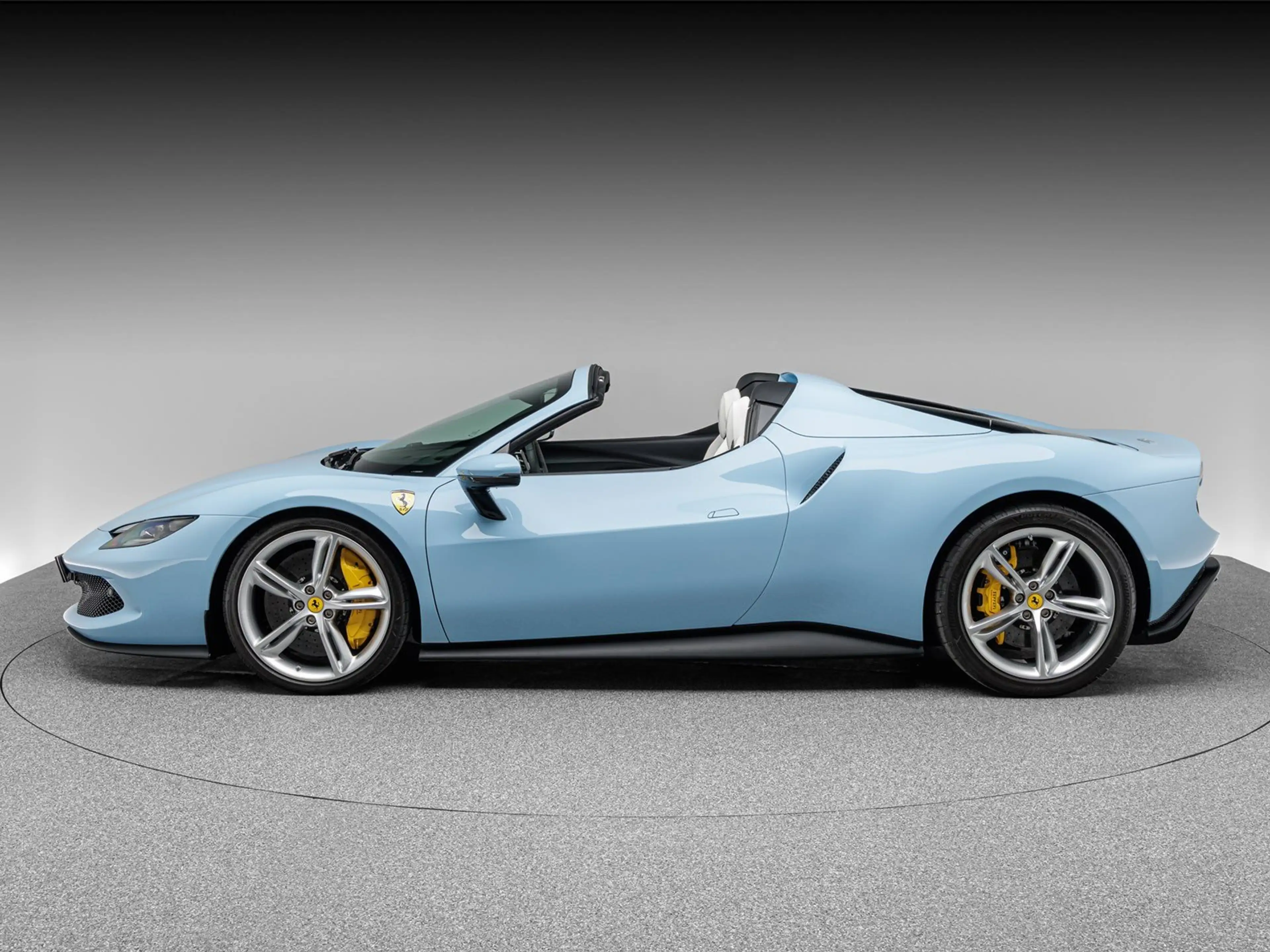 Ferrari 296 GTS — photo 2