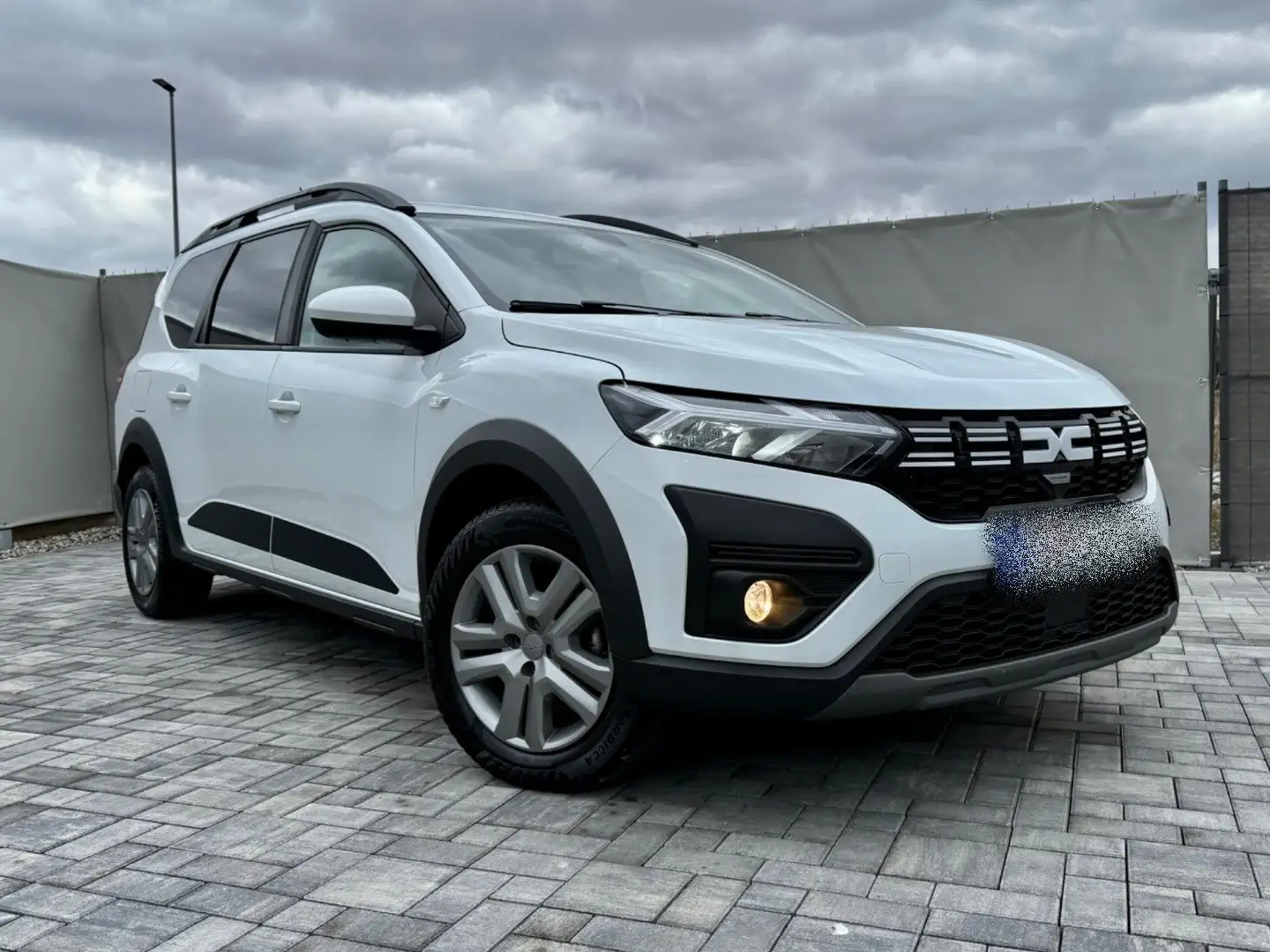 Dacia Jogger Jogger TCe 100 1.0 ECO-G Comfort Weiß - 2